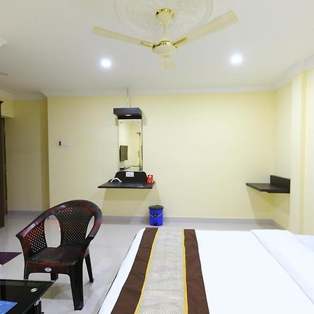 Hotel Salbala - Near Airport Chennai Eksteriør billede