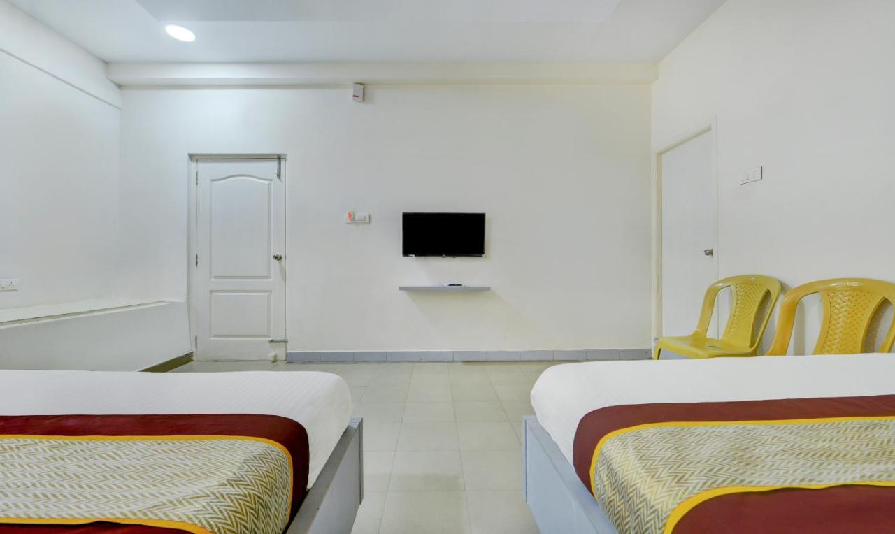 Hotel Salbala - Near Airport Chennai Eksteriør billede