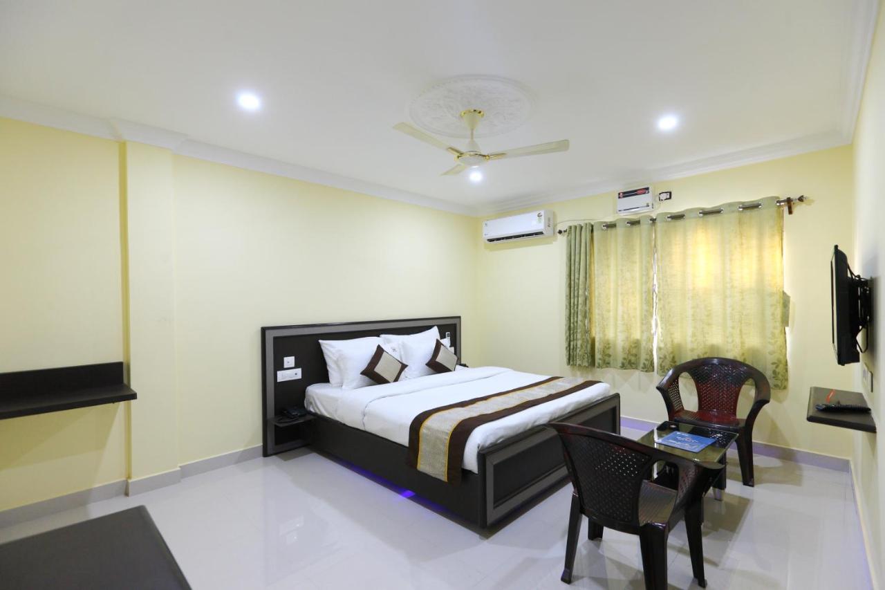 Hotel Salbala - Near Airport Chennai Eksteriør billede
