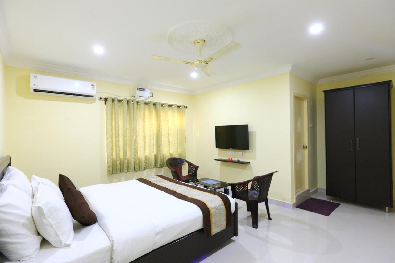 Hotel Salbala - Near Airport Chennai Eksteriør billede
